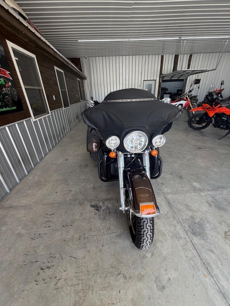 Harley-Davidson FLHTCUTG  2013