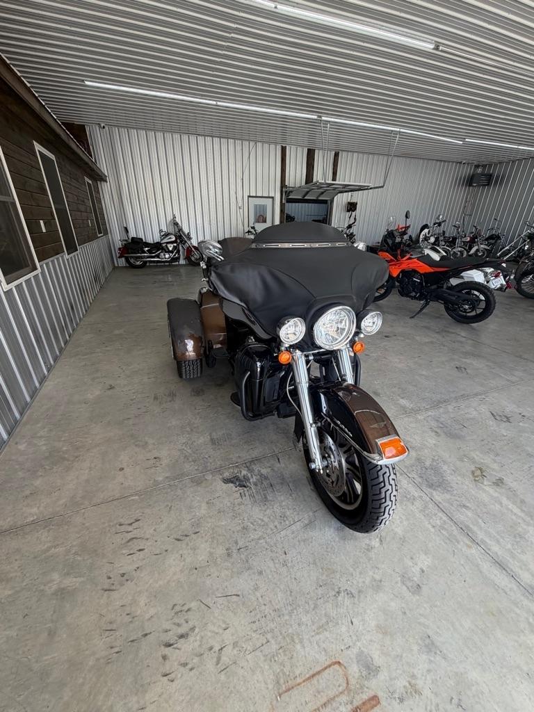 Harley-Davidson FLHTCUTG  2013