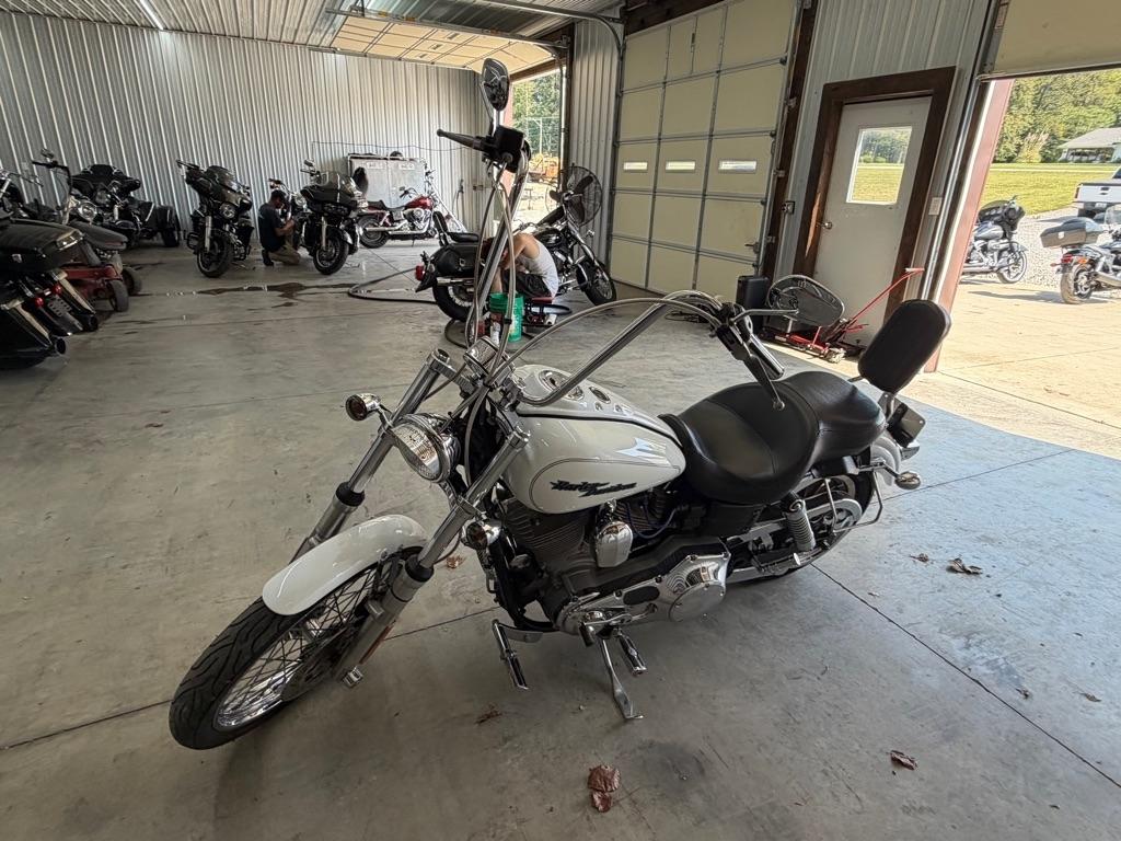 Harley-Davidson Dyna Wide Glide  2005