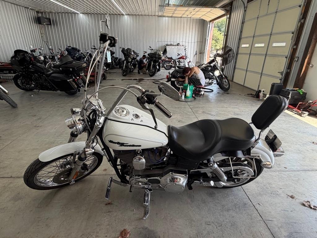 Harley-Davidson Dyna Wide Glide  2005