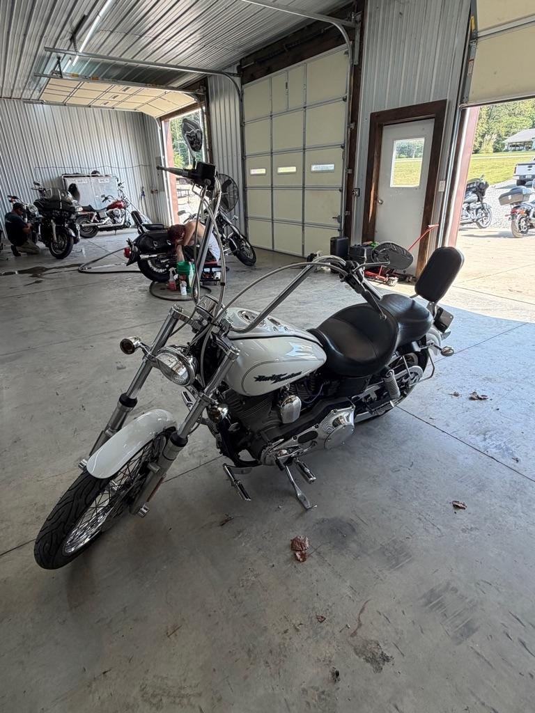 Harley-Davidson Dyna Wide Glide  2005