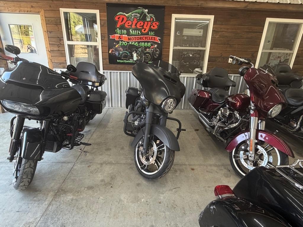 Harley-Davidson FLHX103  2014