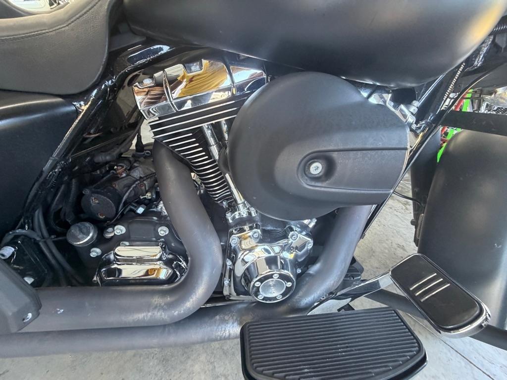 Harley-Davidson FLHX103  2014