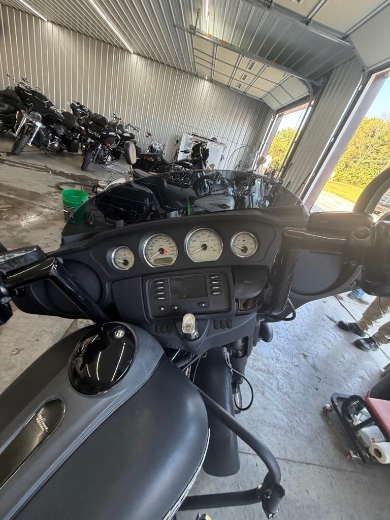Harley-Davidson FLHX103  2014