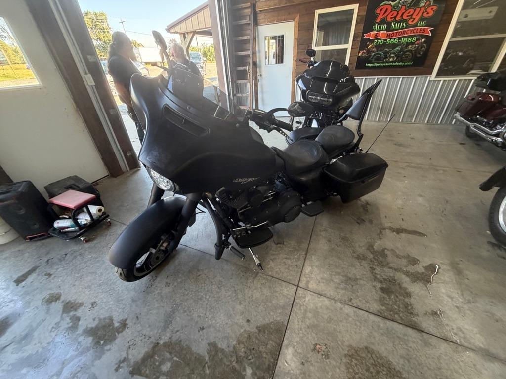 Harley-Davidson FLHX103  2014