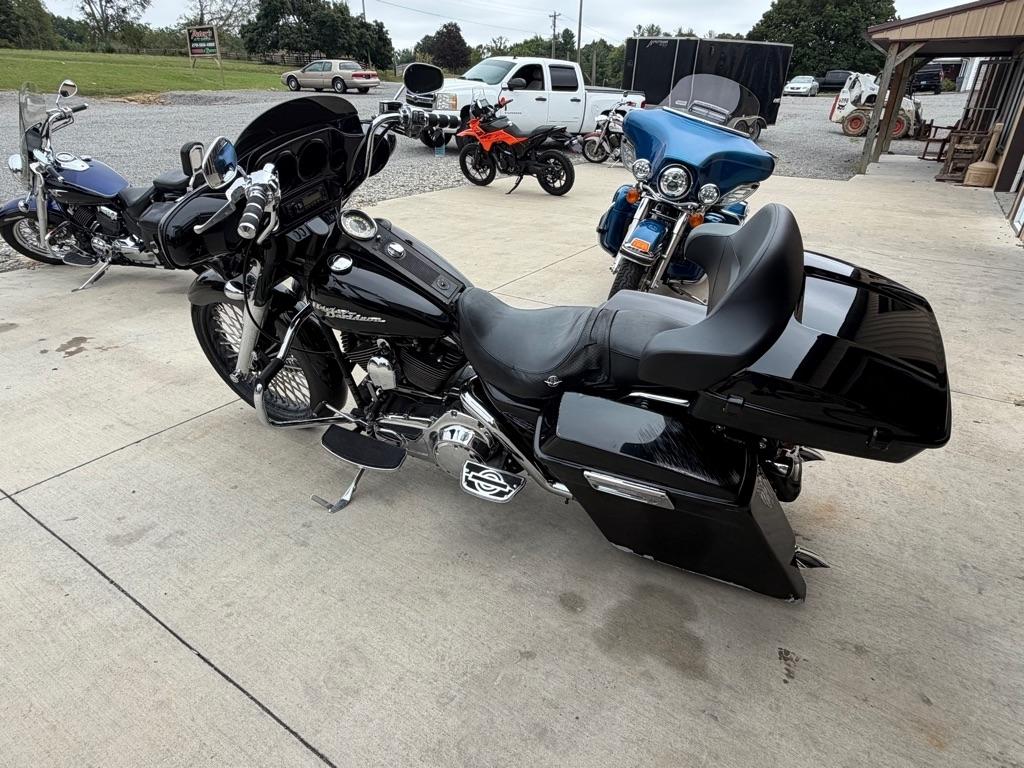 Harley-Davidson FLHRC  2007