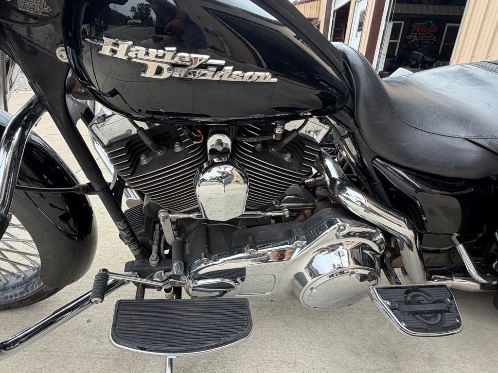 Harley-Davidson FLHRC  2007