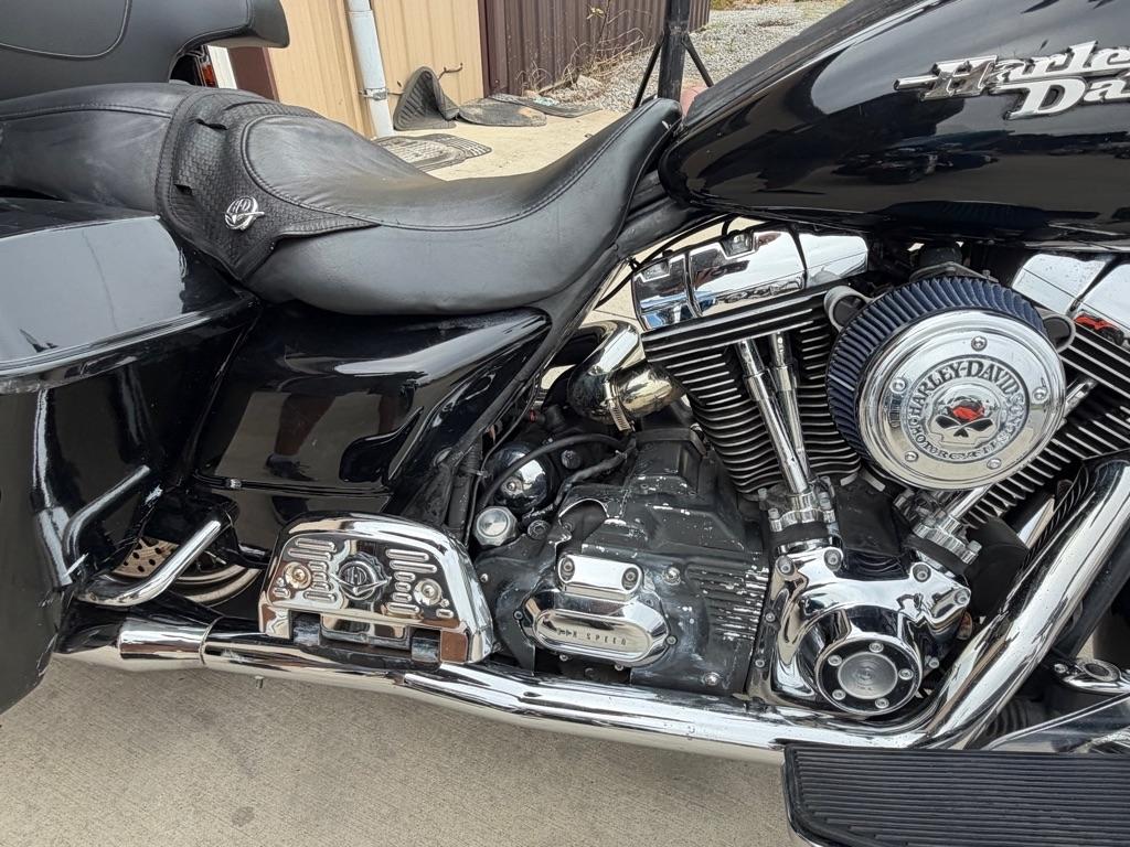 Harley-Davidson FLHRC  2007