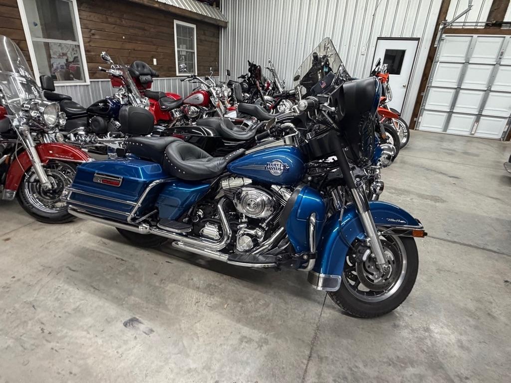 Harley-Davidson FLHTCUI  2005
