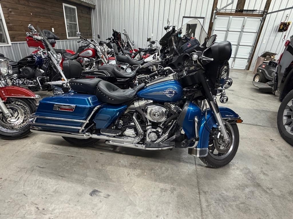 Harley-Davidson FLHTCUI  2005