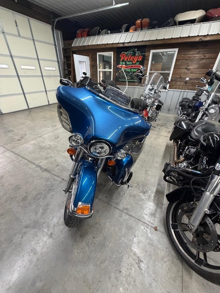 Harley-Davidson FLHTCUI  2005