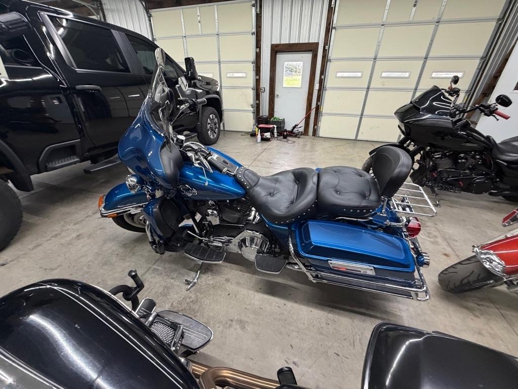 Harley-Davidson FLHTCUI  2005