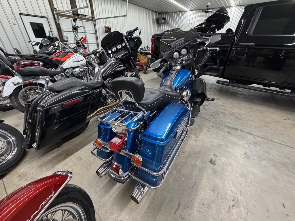 Harley-Davidson FLHTCUI  2005