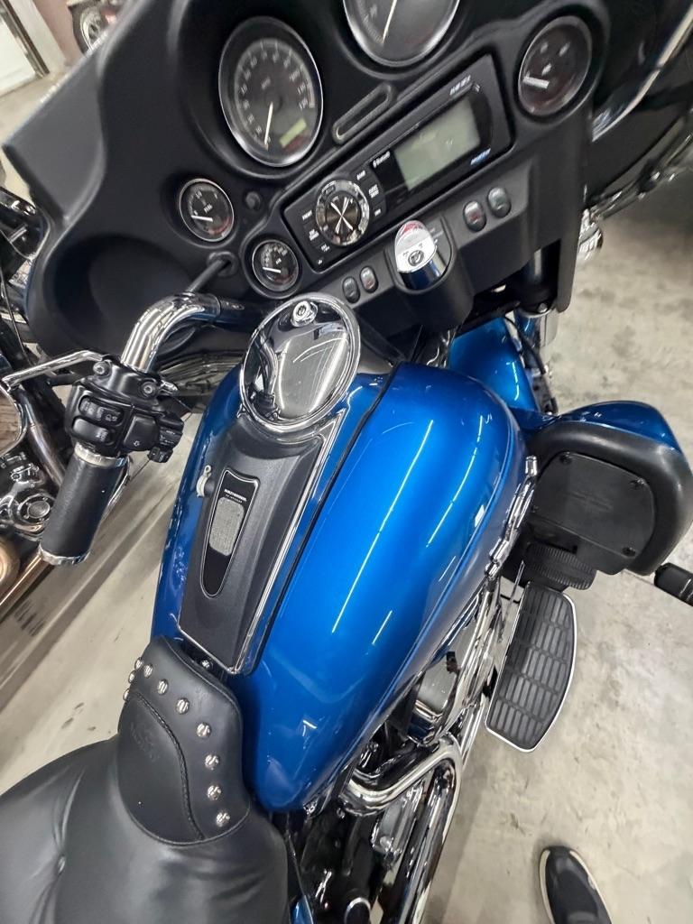 Harley-Davidson FLHTCUI  2005