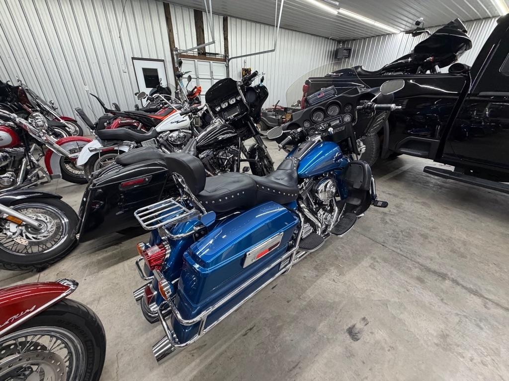 Harley-Davidson FLHTCUI  2005