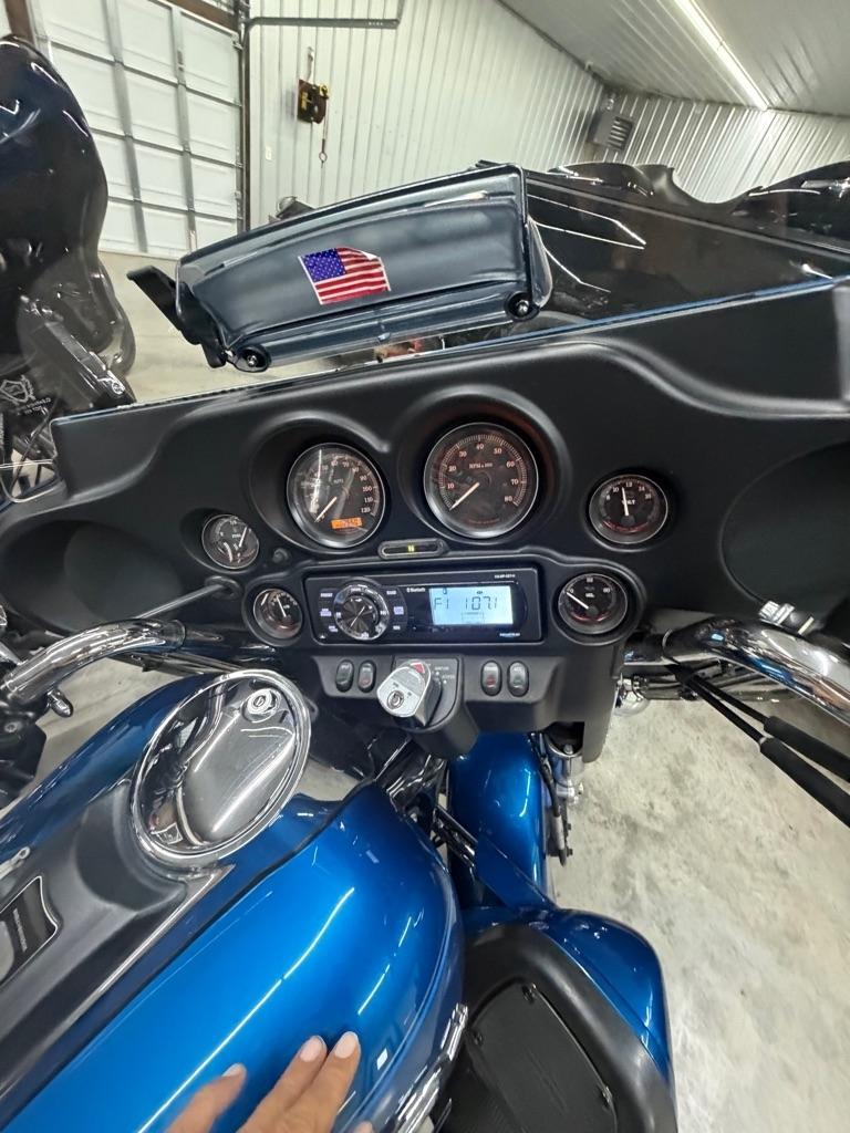 Harley-Davidson FLHTCUI  2005