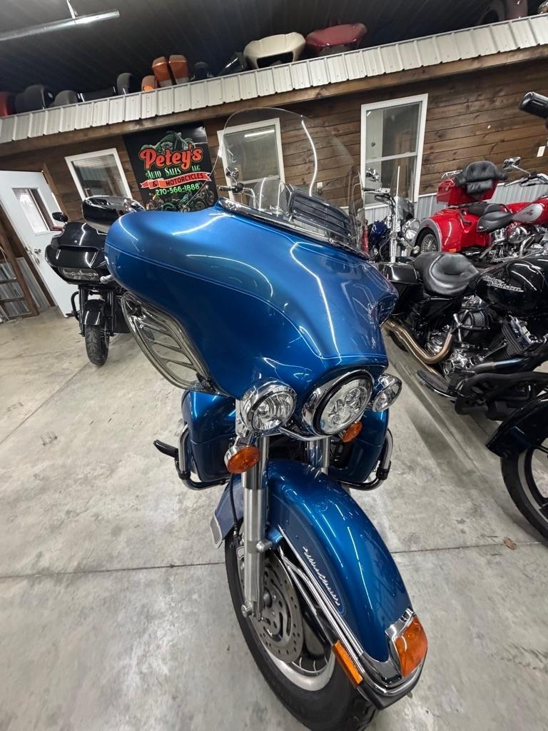 Harley-Davidson FLHTCUI  2005