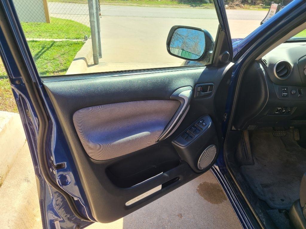 Toyota RAV4 4dr Limited 4-cyl (Natl) 2004