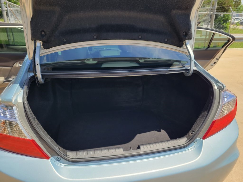 Honda Civic Hybrid 4dr Sdn L4 CVT w/Leather 2012