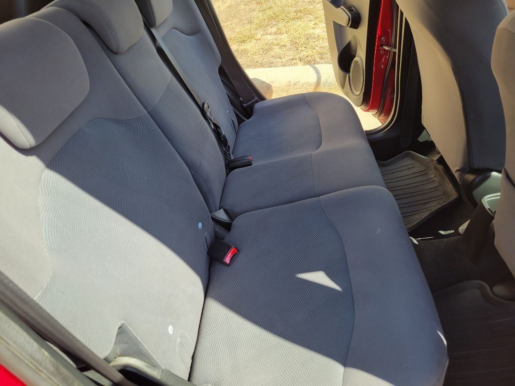 Honda Fit 5dr HB Auto 2010