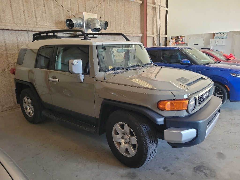 Toyota FJ Cruiser RWD 4dr Auto (Natl) 2008