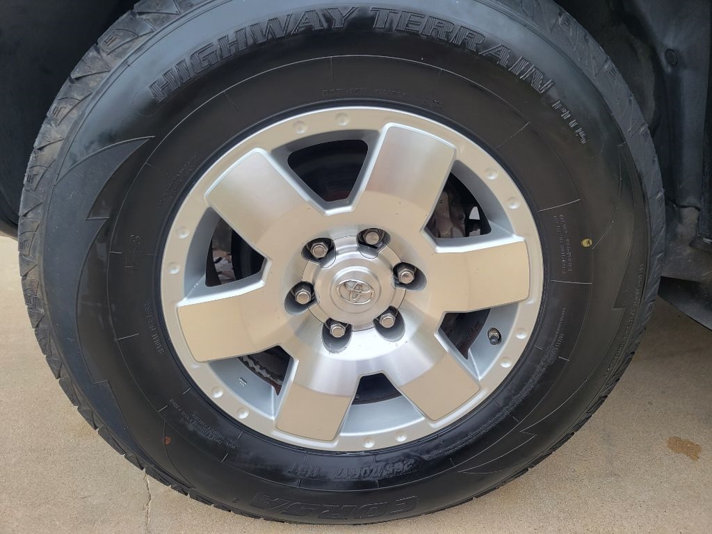 Toyota FJ Cruiser RWD 4dr Auto (Natl) 2008