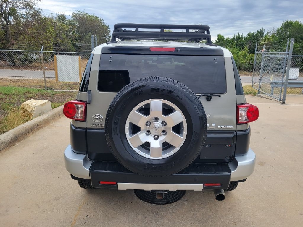 Toyota FJ Cruiser RWD 4dr Auto (Natl) 2008