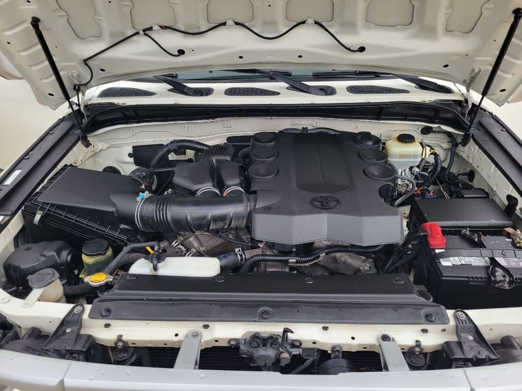 Toyota FJ Cruiser RWD 4dr Auto (Natl) 2014