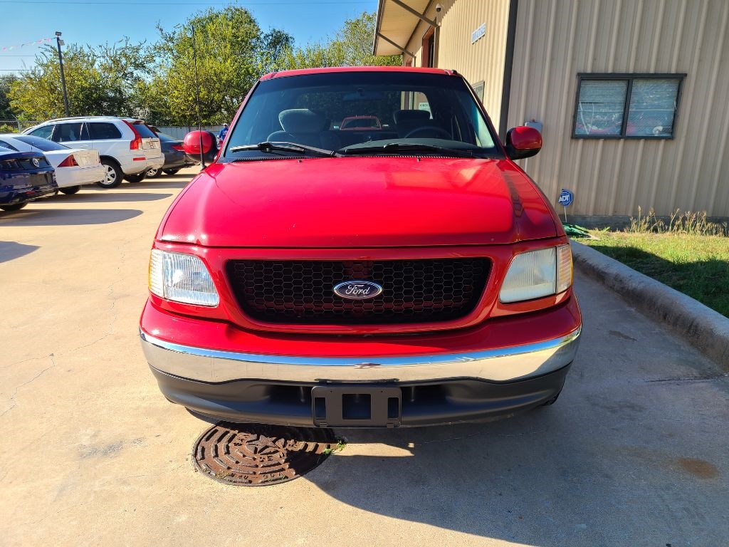 Ford F-150 SuperCrew Crew Cab 139" XLT 2001