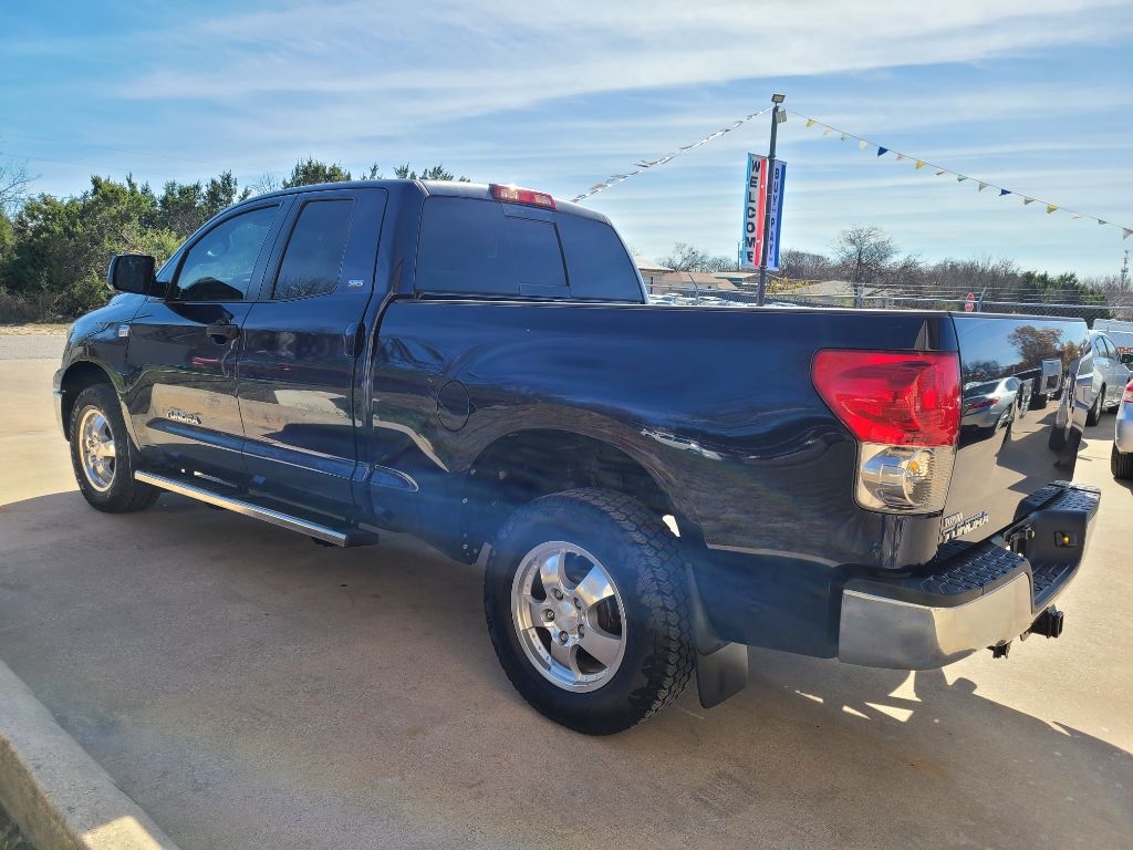 Toyota Tundra 2WD Double 145.7" 4.7L V8 SR5 (Natl 2007