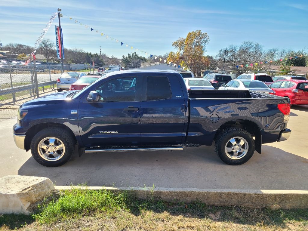 Toyota Tundra 2WD Double 145.7" 4.7L V8 SR5 (Natl 2007