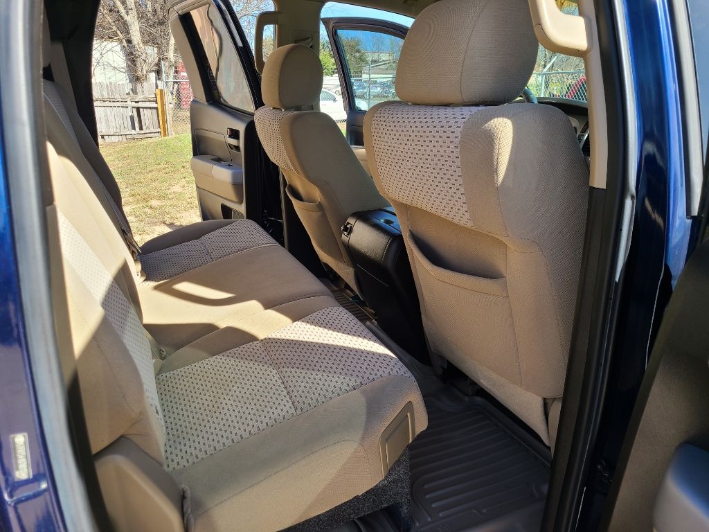 Toyota Tundra 2WD Double 145.7" 4.7L V8 SR5 (Natl 2007