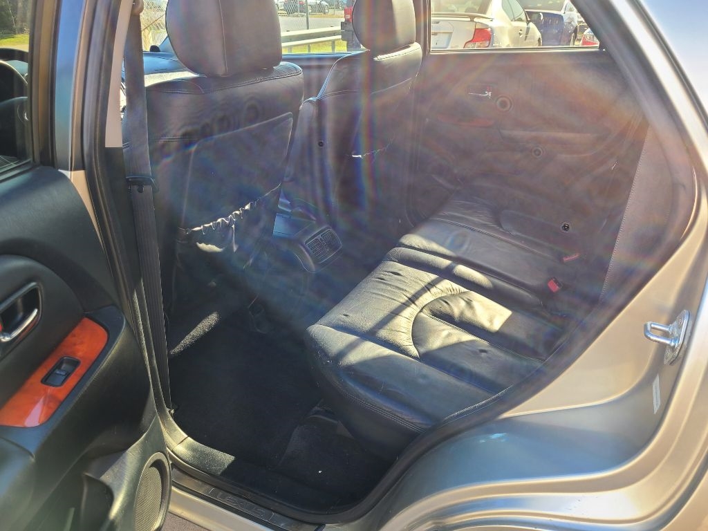 Lexus RX 300 4dr SUV 2001