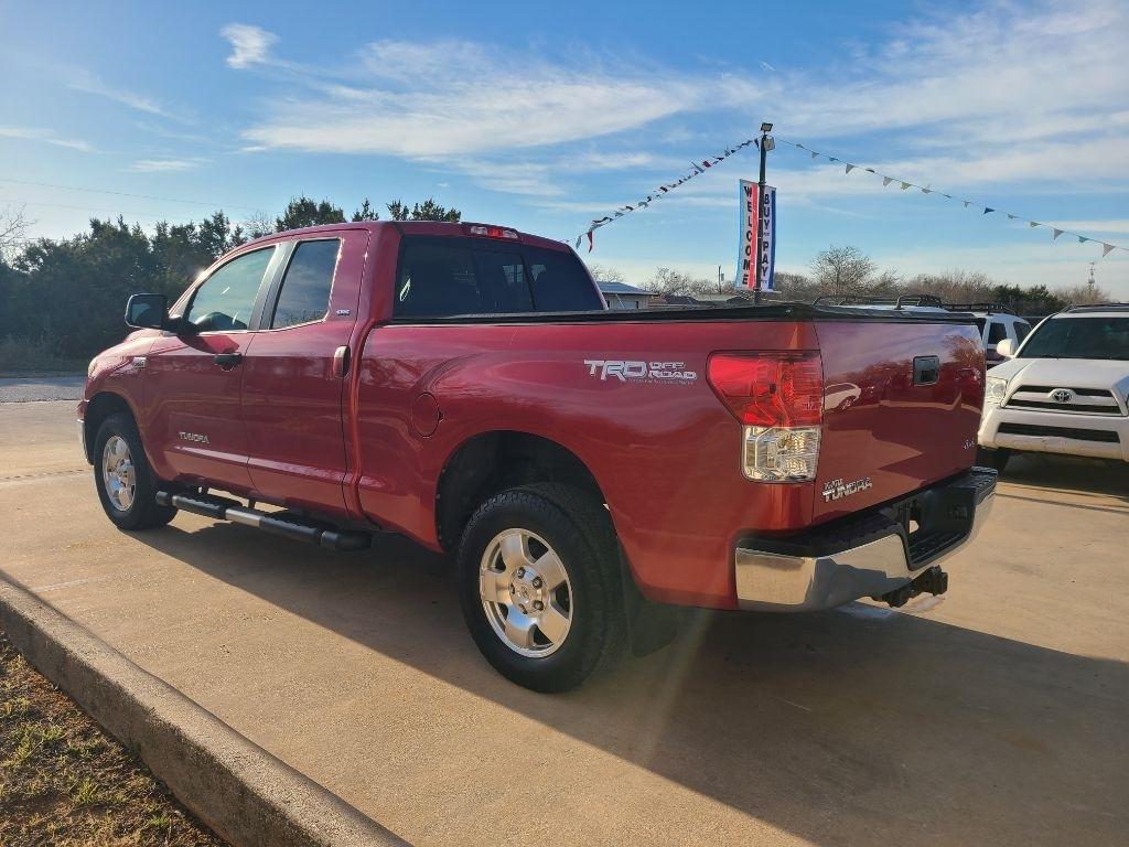 Toyota Tundra 4WD Truck Dbl 5.7L V8 6-Spd AT (Natl) 2011