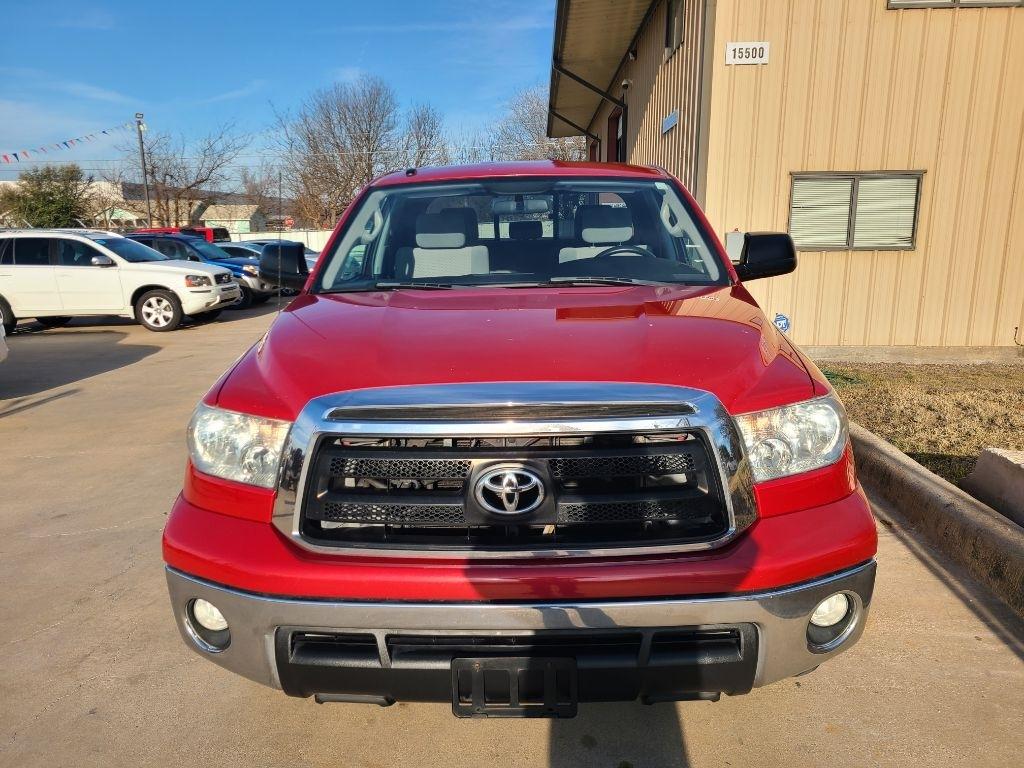 Toyota Tundra 4WD Truck Dbl 5.7L V8 6-Spd AT (Natl) 2011