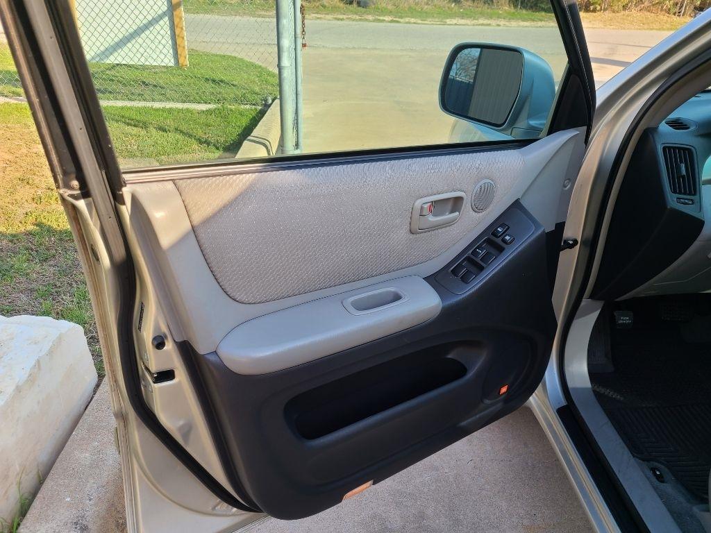 Toyota Highlander 4dr V6 (Natl) 2005