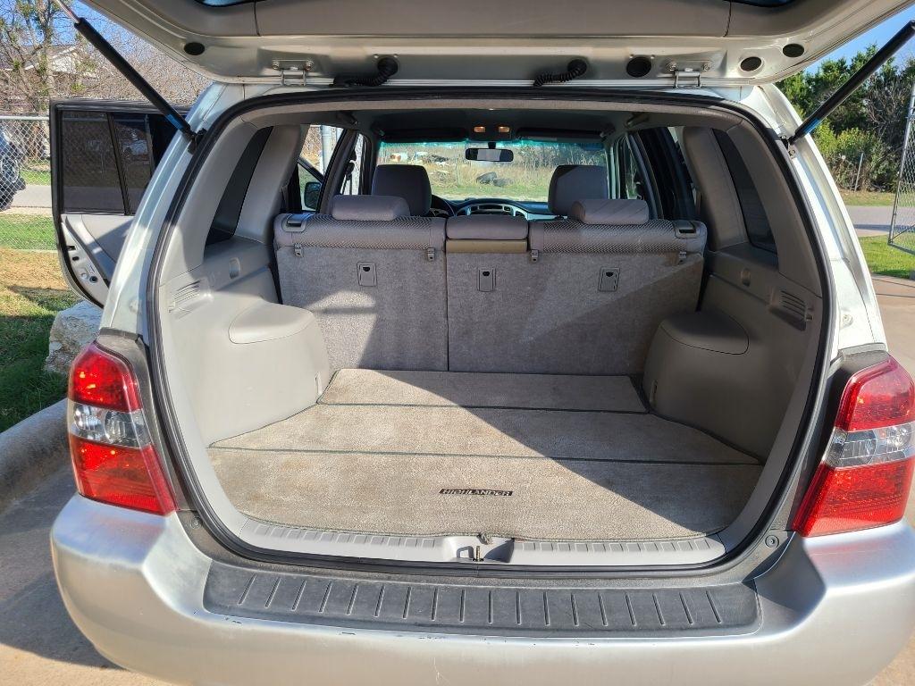 Toyota Highlander 4dr V6 (Natl) 2005