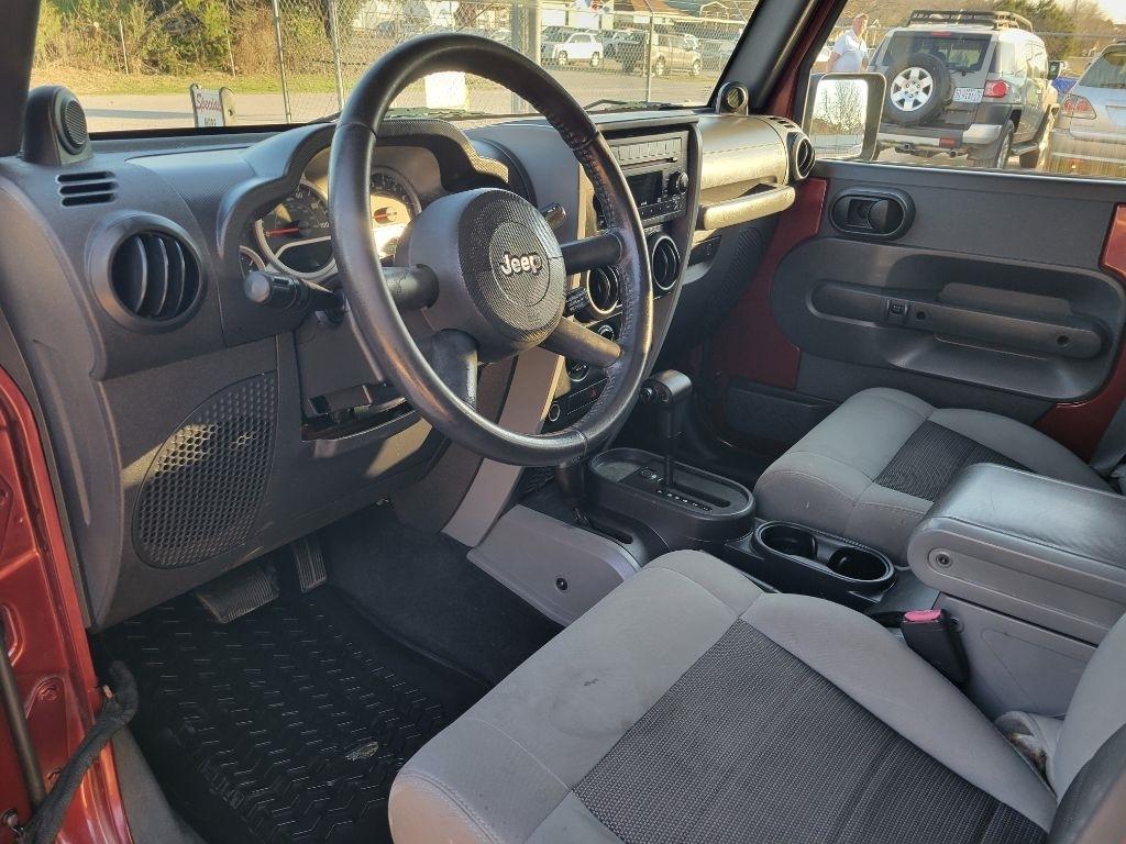 Jeep Wrangler Unlimited 4WD 4dr Sport 2010