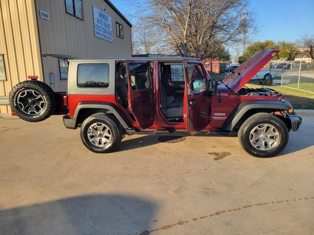 Jeep Wrangler Unlimited 4WD 4dr Sport 2010