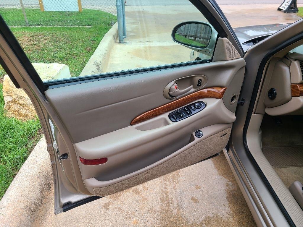 Buick LeSabre 4dr Sdn Custom 2002