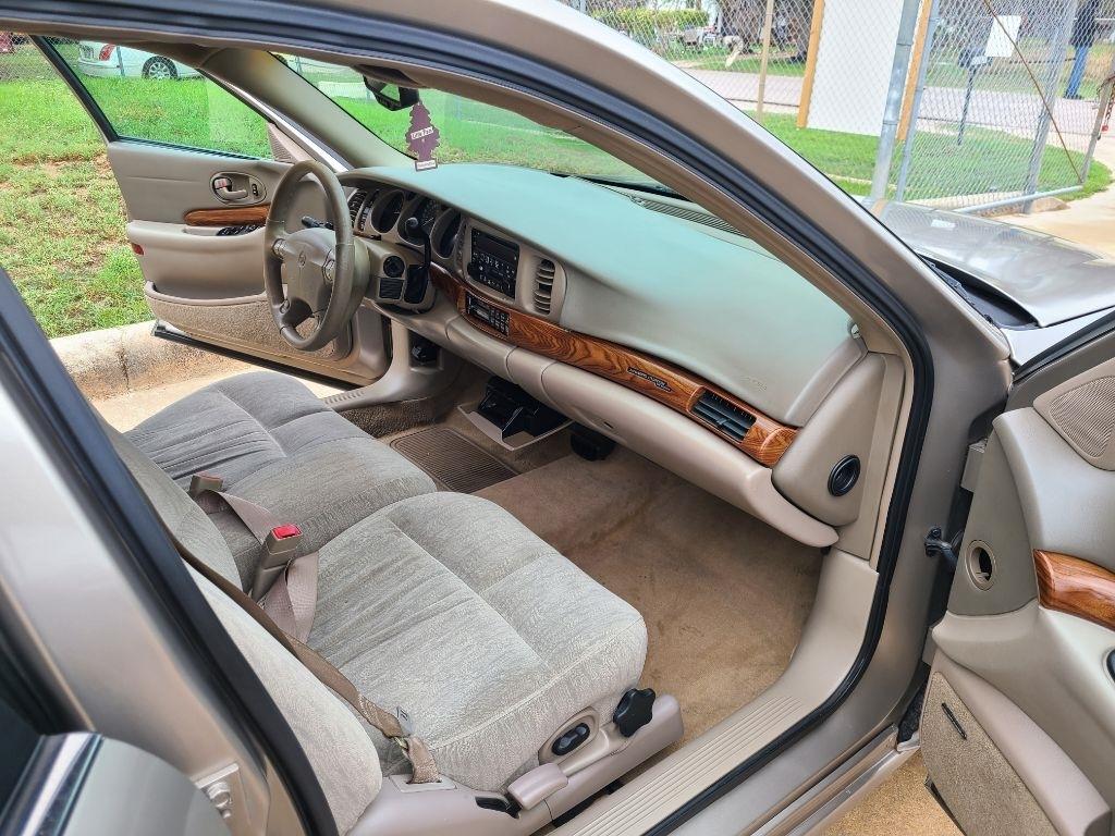 Buick LeSabre 4dr Sdn Custom 2002
