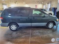 2003 Toyota Sienna 