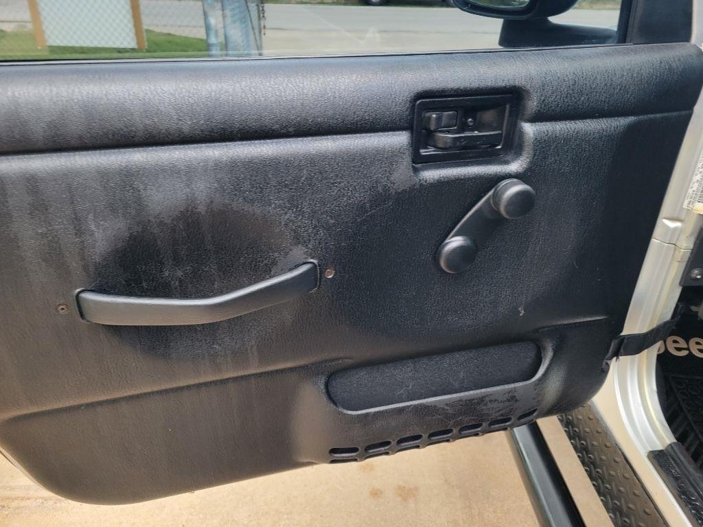 Jeep Wrangler 2dr X 2004