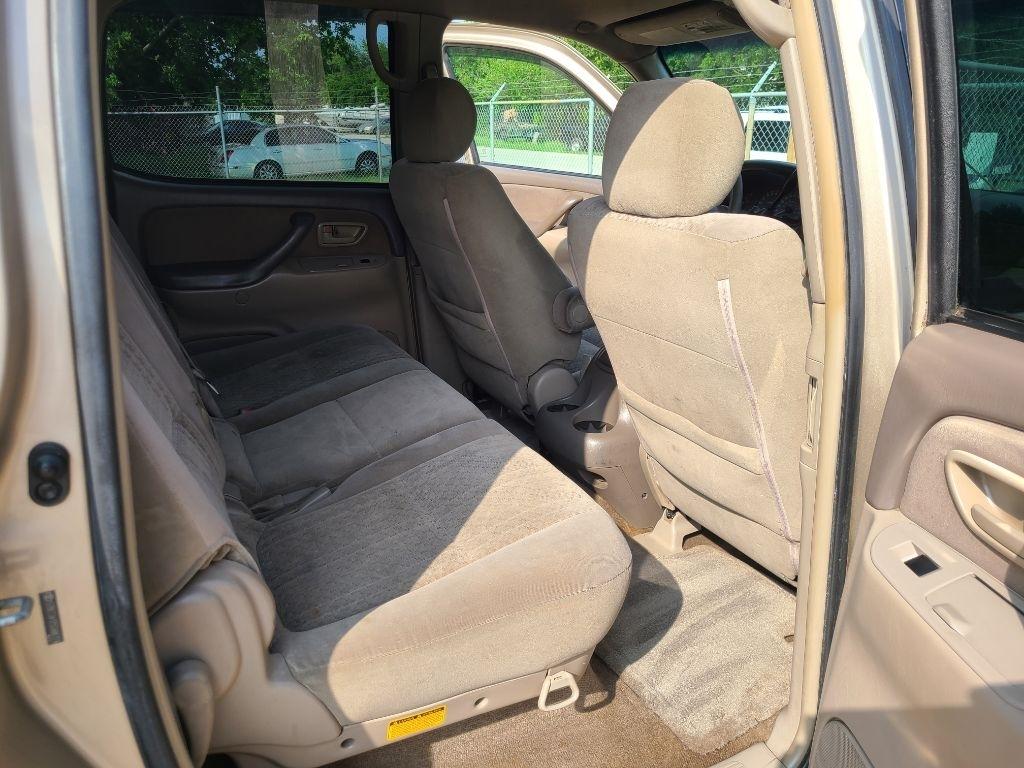 Toyota Tundra DoubleCab V8 SR5 (Natl) 2005