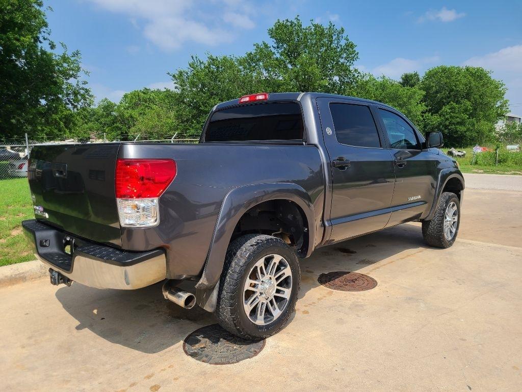 Toyota Tundra 2WD Truck CrewMax 4.6L V8 6-Spd AT (Natl) 2013