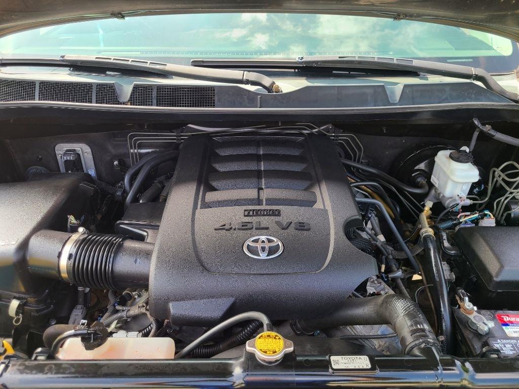 Toyota Tundra 2WD Truck CrewMax 4.6L V8 6-Spd AT (Natl) 2013