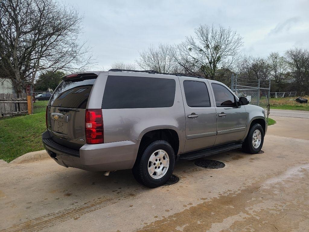 Chevrolet Suburban 2WD 4dr 1500 LT w/2LT 2008