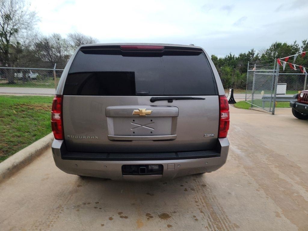 Chevrolet Suburban 2WD 4dr 1500 LT w/2LT 2008