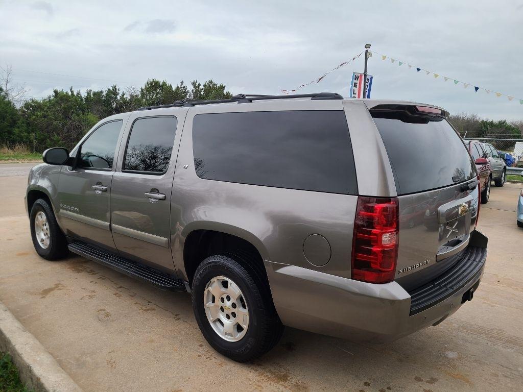 Chevrolet Suburban 2WD 4dr 1500 LT w/2LT 2008