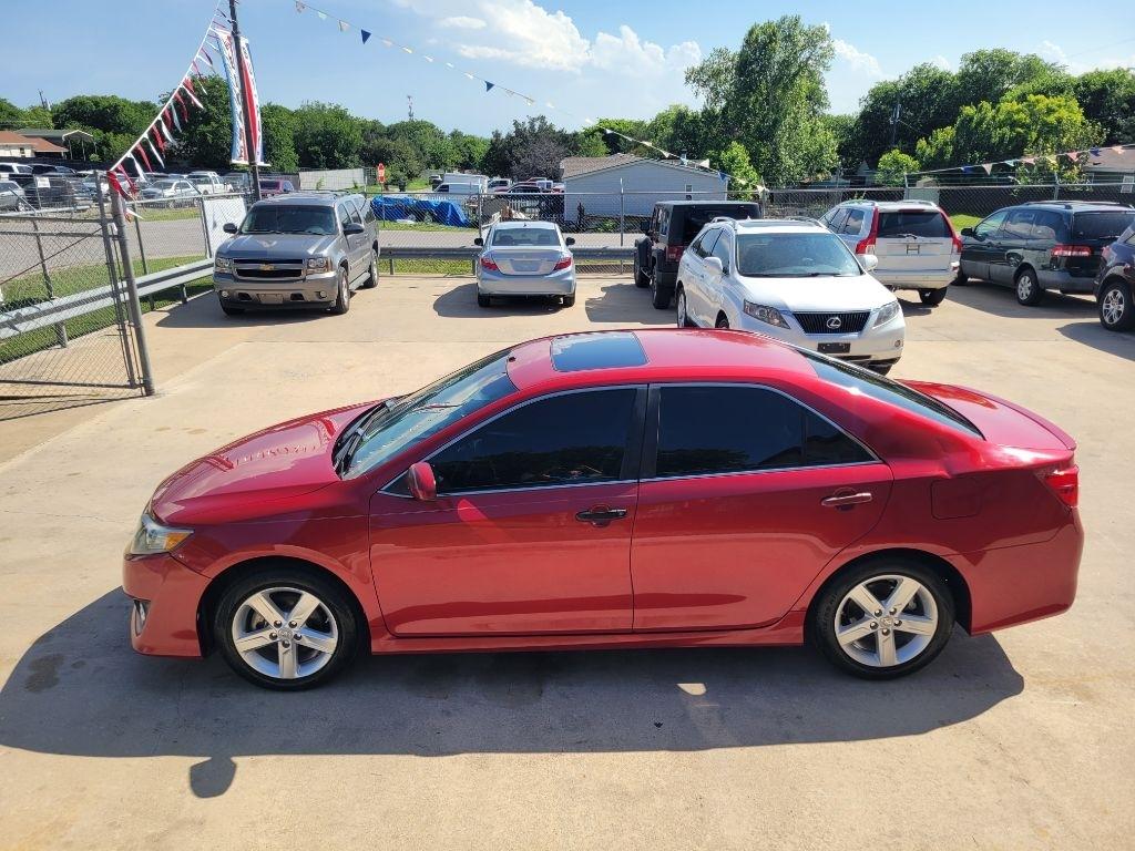 Toyota Camry 4dr Sdn I4 Auto SE Sport Limited Edition (Natl) 2012